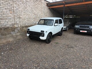 2002 Lada (ВАЗ) 2131 (4x4) 213105 I, белый, 300000 рублей, вид 4