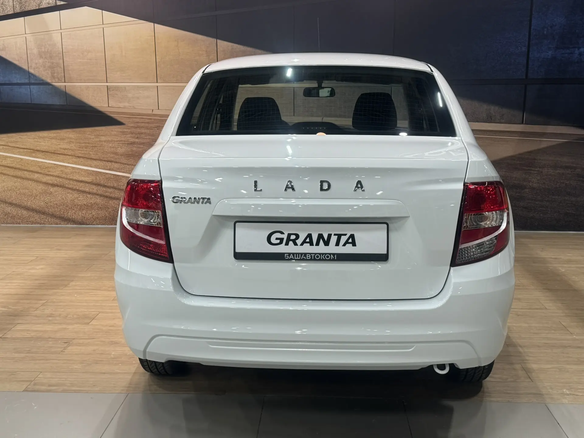2026 Lada (ВАЗ) Granta I Рестайлинг, белый, 850000 рублей - вид 4