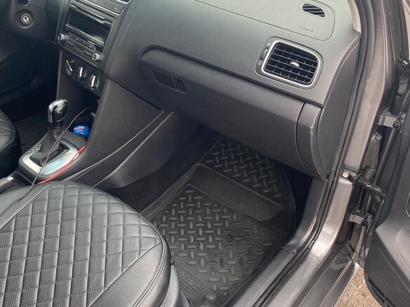 2010 Volkswagen Polo V, серый, 600000 рублей - вид 9