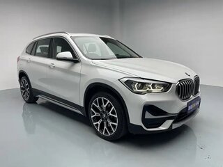2022 BMW X1 Long 20Li sDrive II (F48) Рестайлинг, белый, 2250000 рублей, вид 3