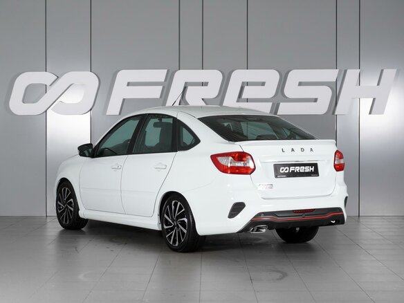 2023 Lada (ВАЗ) Granta Sport I Рестайлинг, белый, 1485000 рублей - вид 1