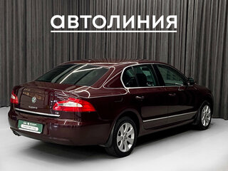 2012 Skoda Superb II, красный, 849000 рублей, вид 3
