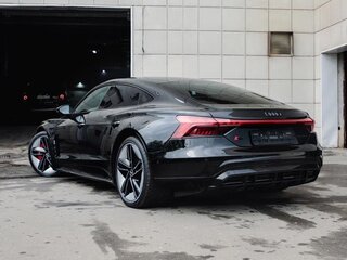 2021 Audi RS e-tron GT I, чёрный, 13000000 рублей, вид 4