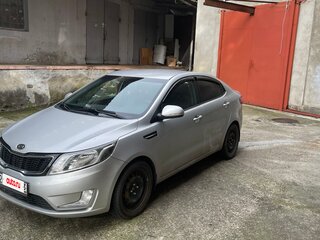2012 Kia Rio 4-speed III, серебристый, 1150000 рублей, вид 1