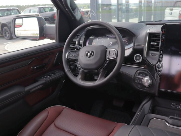2026 Ram 1500 Crew Cab eTorque V Рестайлинг, чёрный, 12849000 рублей - вид 20