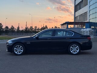 2013 BMW 5 серии 528i xDrive VI (F10/F11/F07) Рестайлинг, чёрный, 1950000 рублей, вид 2