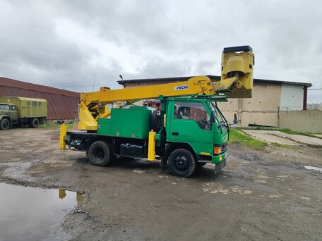 1993 Fuso (Mitsubishi) Canter, зелёный, 2000000 рублей, вид 1