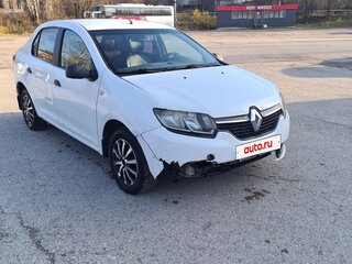 2017 Renault Logan II, белый, 320000 рублей, вид 2