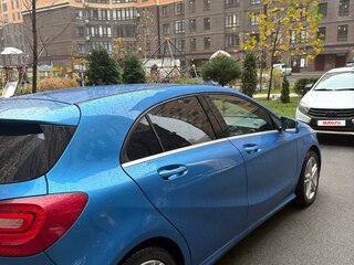 2014 Mercedes-Benz A-Класс 180 III (W176), синий, 1300000 рублей, вид 4
