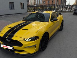 2018 Ford Mustang VI Рестайлинг, жёлтый, 3000000 рублей, вид 3