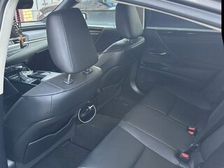 2020 Lexus ES 250 VII, серебристый, 3250000 рублей, вид 4