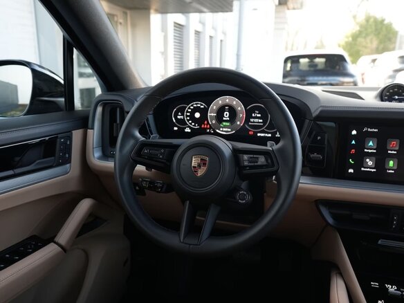 2025 Porsche Cayenne E-Hybrid Coupé III Рестайлинг, чёрный - вид 15