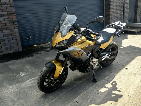 2020 BMW F 900 XR, золотистый, 785000 рублей, вид 1