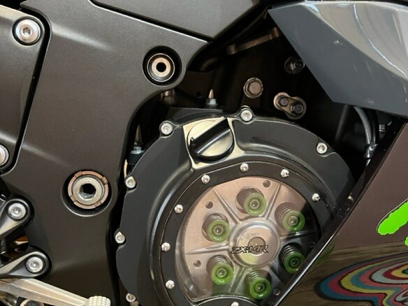 2021 Kawasaki ZZR 1400, серый, 1463310 рублей - вид 9