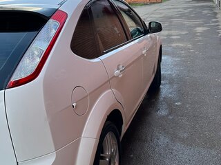 2009 Ford Focus II Рестайлинг, белый, 790000 рублей, вид 2