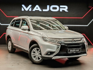2018 Mitsubishi Outlander III Рестайлинг 2, серебристый, 2150000 рублей, вид 3
