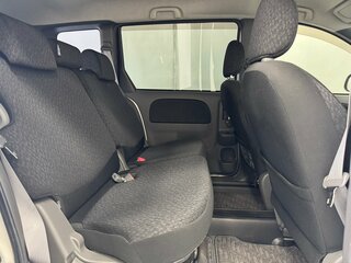 2013 Toyota Sienta I Рестайлинг 2, белый, 970000 рублей, вид 4