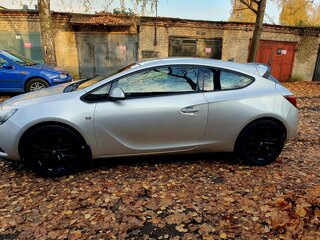 2013 Opel Astra GTC J Рестайлинг, серый, 850000 рублей, вид 5