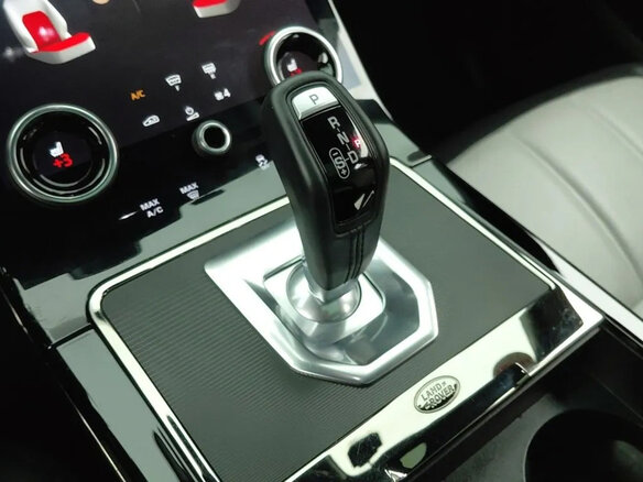 2023 Land Rover Range Rover Evoque II, серый, 2535000 рублей - вид 10