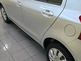 2008 Toyota Yaris Multimode II, серебристый, 620000 рублей, вид 3