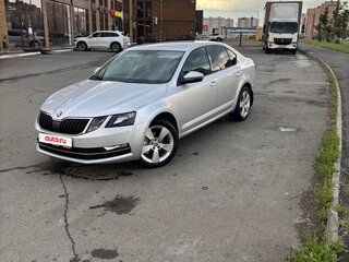 2017 Skoda Octavia III (A7) Рестайлинг, серебристый, 2200000 рублей, вид 1
