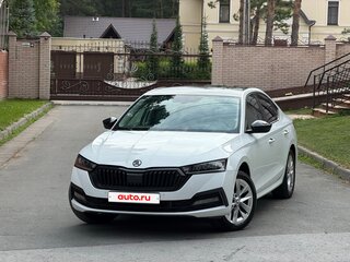 2021 Skoda Octavia IV (A8), белый, 2100000 рублей, вид 3