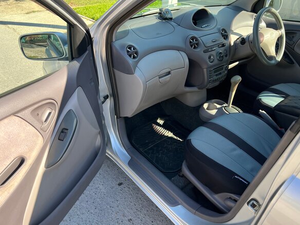 2000 Toyota Platz, серебристый - вид 10