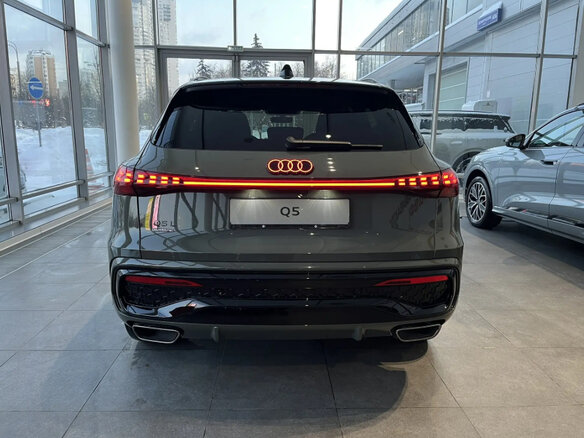 2026 Audi Q5 L III (GU), зелёный, 6700000 рублей - вид 1