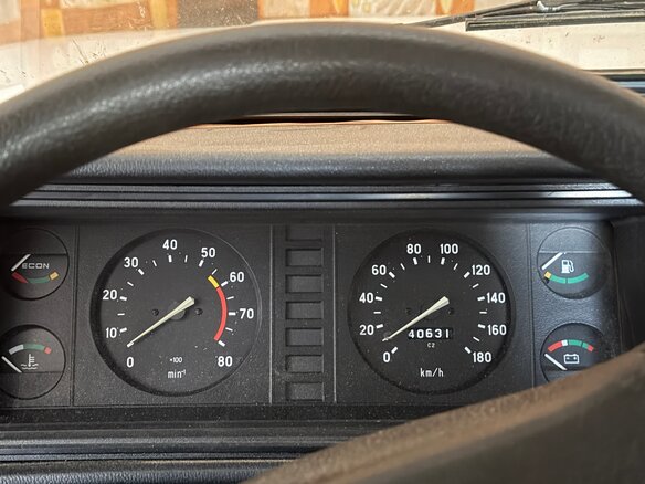 2011 Lada (ВАЗ) 2107, белый, 400000 рублей - вид 2