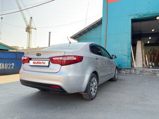 2011 Kia Rio III, серебристый, 750000 рублей, вид 4