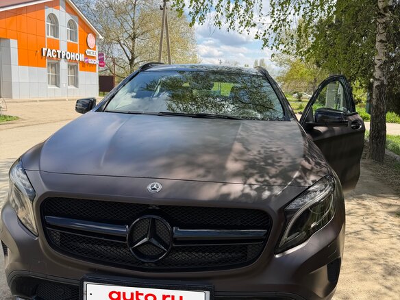 2015 Mercedes-Benz GLA 200 I (X156), коричневый, 2500000 рублей - вид 2