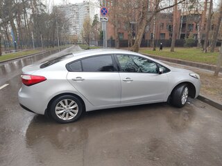 2013 Kia Cerato III, серебристый, 1200000 рублей, вид 3