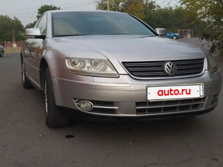 2004 Volkswagen Phaeton 4-Seater I, серебристый, 600000 рублей, вид 2
