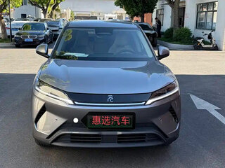 2026 BYD Yuan Up 45.12 kWh, серебристый, 1640000 рублей, вид 3