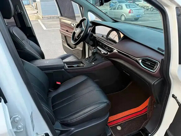 2023 GAC Trumpchi M6 Pro, белый, 1640000 рублей - вид 12