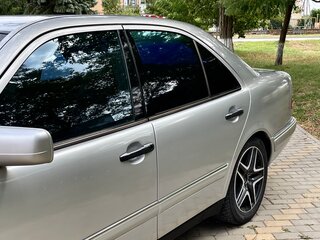 1998 Mercedes-Benz E-Класс 240 II (W210, S210), белый, 615000 рублей, вид 4