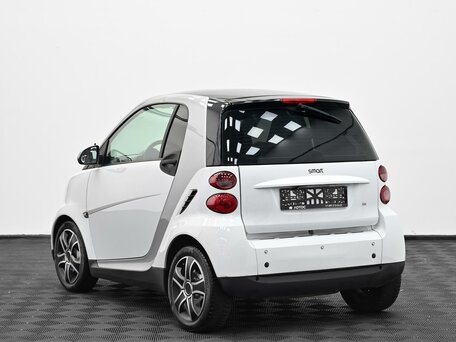 2009 Smart Fortwo II, белый, 549000 рублей, вид 2