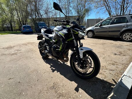 2020 Kawasaki Z 650, белый, 660000 рублей, вид 1