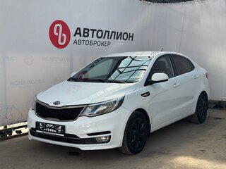 2016 Kia Rio III Рестайлинг, белый, 889000 рублей, вид 1