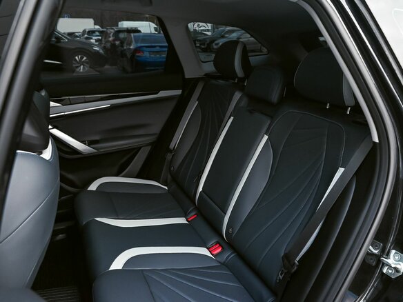 2024 Geely Atlas II, чёрный, 3089000 рублей - вид 18