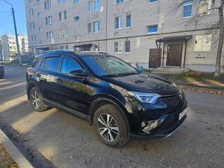 2018 Toyota RAV4 IV (XA40) Рестайлинг, чёрный, 2490000 рублей, вид 1