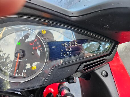 2014 Honda VFR 800, красный, 740000 рублей, вид 5