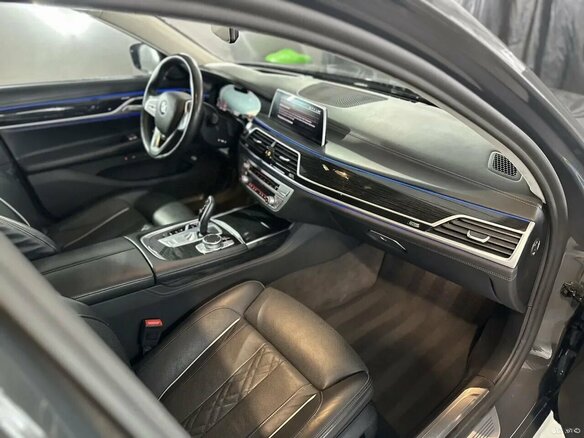 2021 BMW 7 серии 730d xDrive VI (G11/G12) Рестайлинг, серый - вид 11