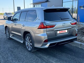 2017 Lexus LX 570 III Рестайлинг 2, серый, 10000000 рублей, вид 3
