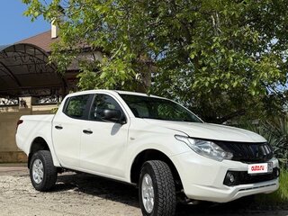 2017 Mitsubishi L200 V, белый, 2000000 рублей, вид 4