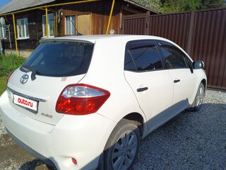 2011 Toyota Auris I Рестайлинг, белый, 850000 рублей, вид 3