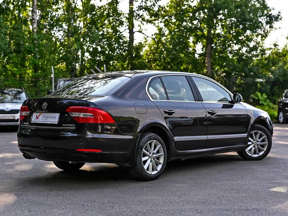2014 Skoda Superb DSG II Рестайлинг, коричневый - вид 1