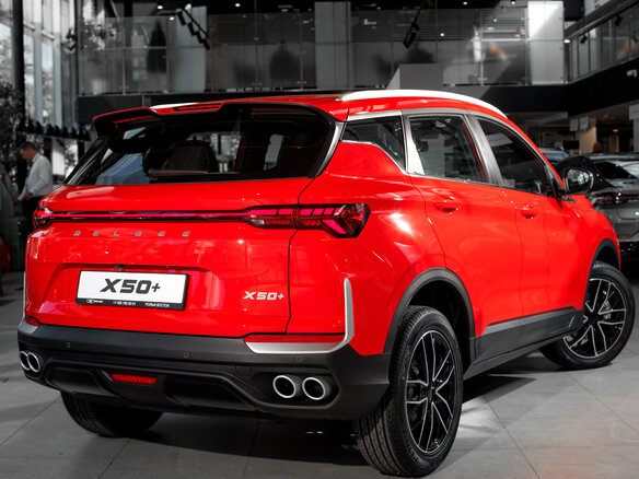 2026 Belgee X50+, красный, 2509990 рублей - вид 3