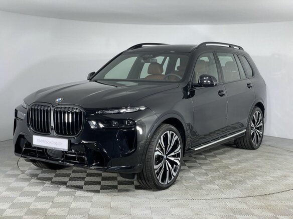 2026 BMW X7 40i I (G07) Рестайлинг, чёрный, 18800000 рублей