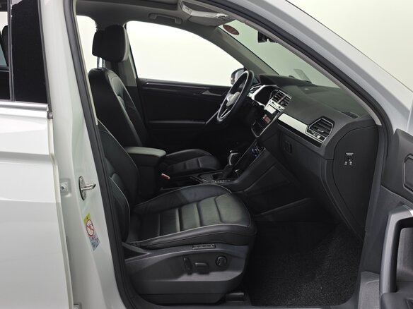 2022 Volkswagen Tiguan II Рестайлинг, белый, 3290000 рублей - вид 6